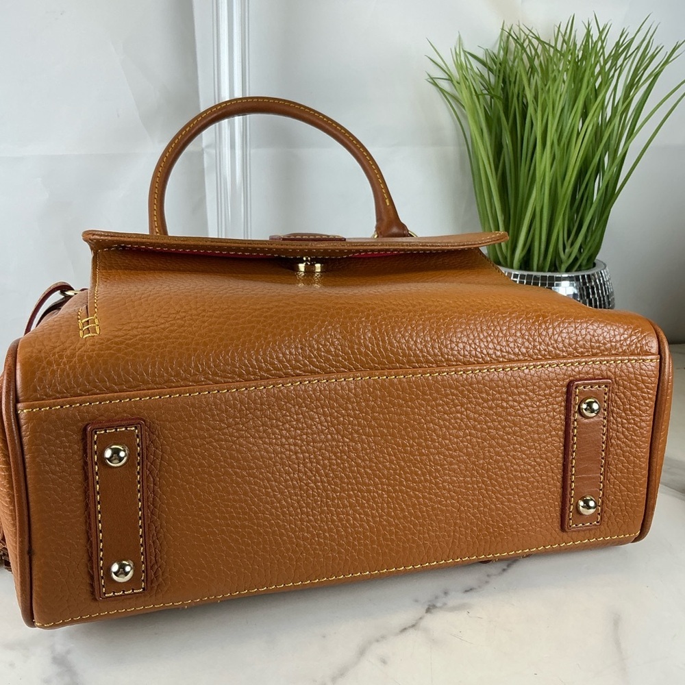 Dooney andβ Bourke Caramel Tan Brown Pocket Satchel Hand Shoulder bag Set NWT - Picture 8 of 13